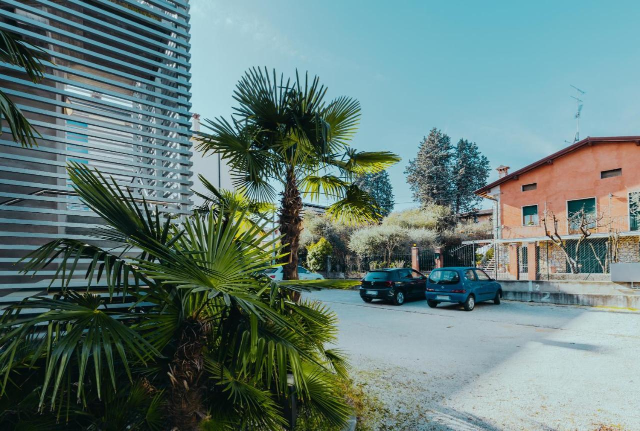 The Attico Διαμέρισμα Padenghe sul Garda Εξωτερικό φωτογραφία