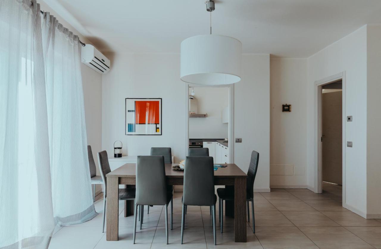 The Attico Διαμέρισμα Padenghe sul Garda Εξωτερικό φωτογραφία