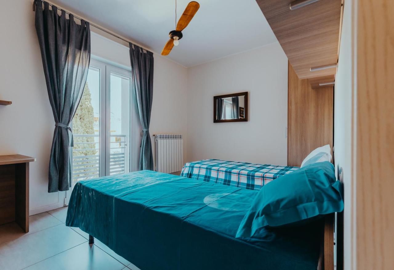 The Attico Διαμέρισμα Padenghe sul Garda Εξωτερικό φωτογραφία