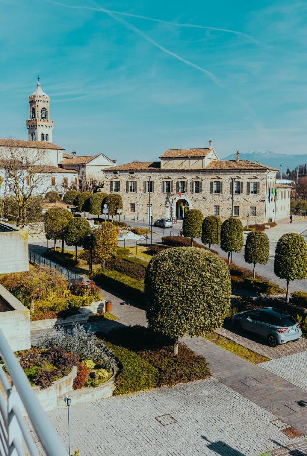 The Attico Διαμέρισμα Padenghe sul Garda Εξωτερικό φωτογραφία